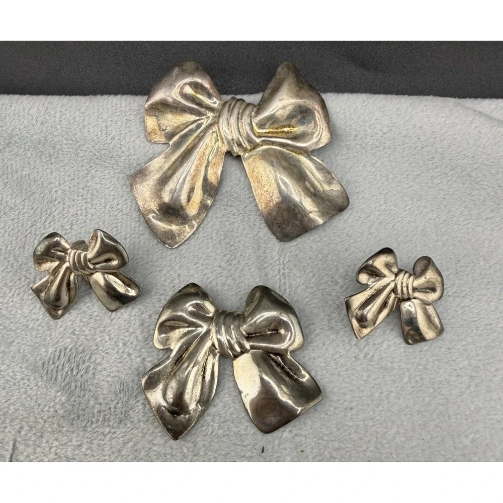 Vintage Silver Tone Bow Brooch Clip On Earrings Set